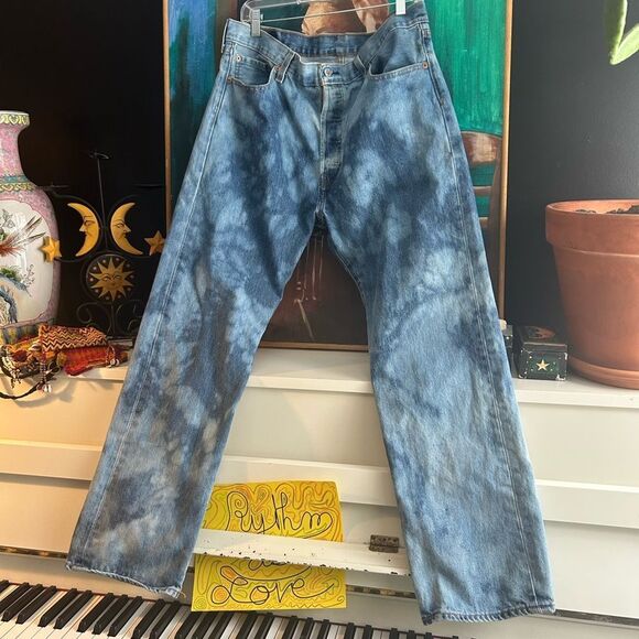 Levi's 501 Button Fly Men's Light Blue Upcycled Straight Jeans Size W36 L30 - Picture 5 of 16